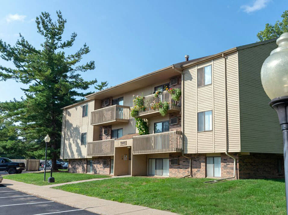 Nemoke Trails Apartments in Haslett, MI